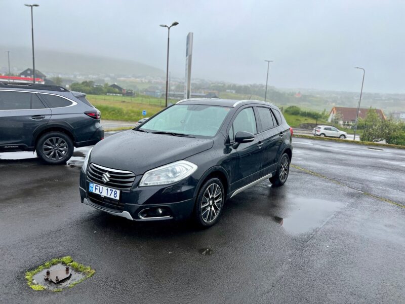 Suzuki S-Cross GLX 4WD
